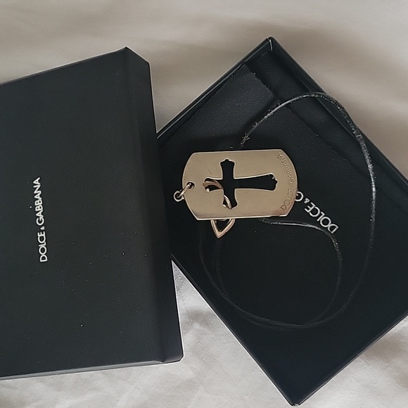 Vintage Dolce & Gabbana Cross Dog Tag Leather and Metal Necklace - Picture 11 of 15